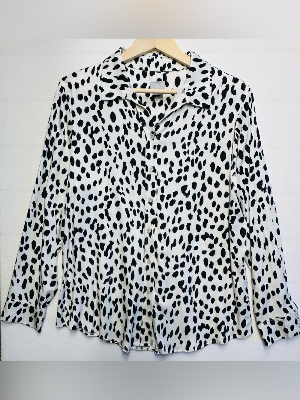 Chicos Dalmatian Print Modal Button‑Up Shirt Women’s 12/14 Lightweight Blouse